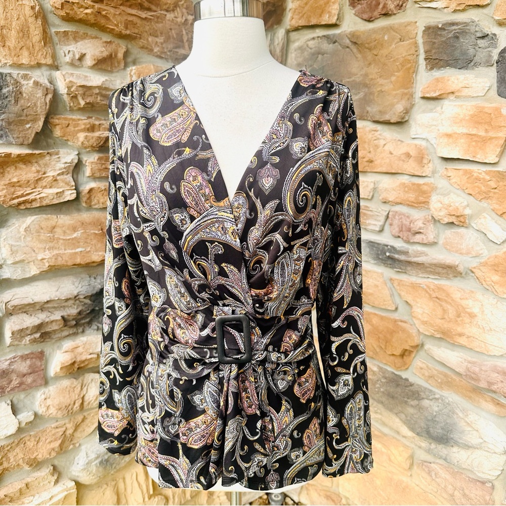 VENUS Paisley Belted Print Top - Picture 4 of 16